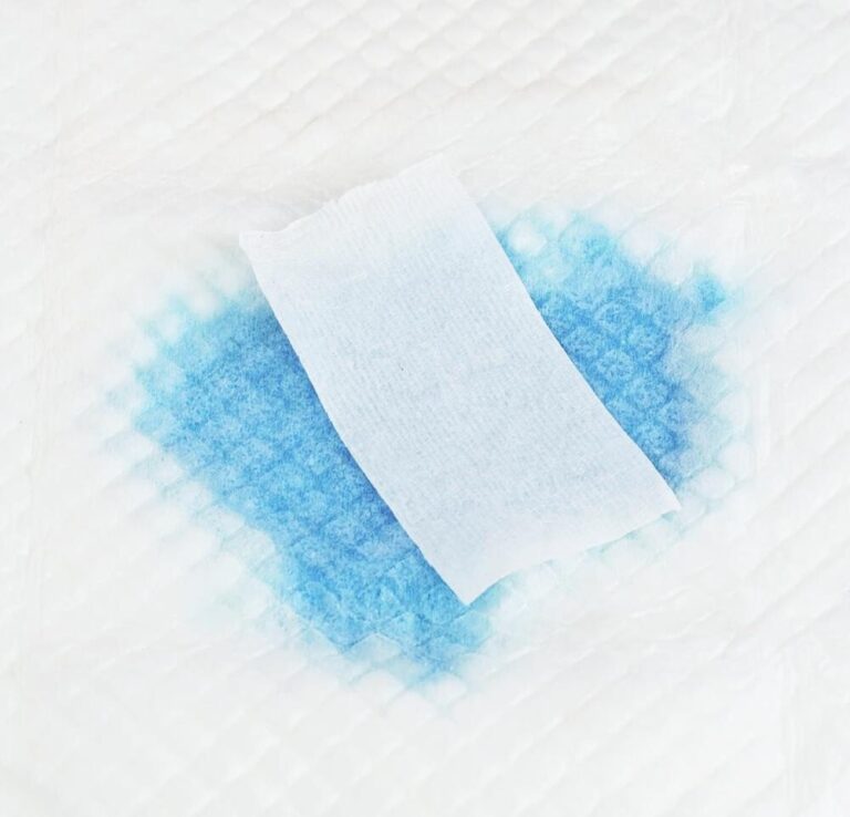 반려동물 추천 페츠모아 냄새잡는 요술 배변패드 프리미엄 엣지, 표준형(50cm x…, 100개입, 3개 후기 및 스펙 상세 확인하기!!