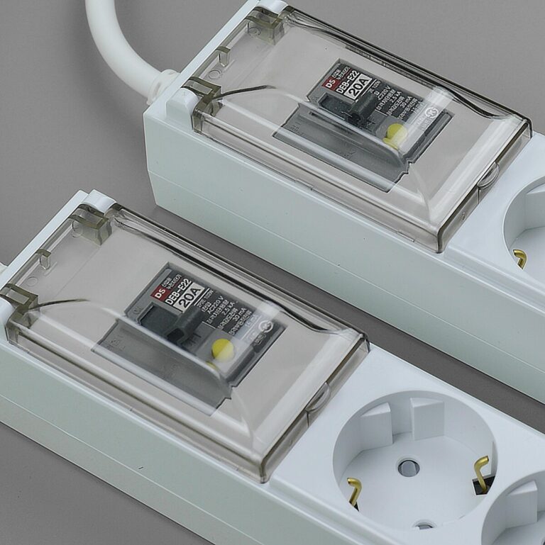 [추천 상품] 고용량 누전 멀티탭 3구 OSN323 상세보기!!